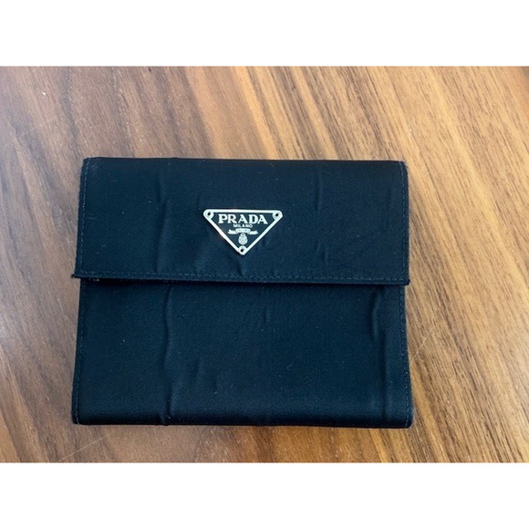 Authentic Vintage Prada Nylon & Leather Medium Trifold Black Wallet - Picture 1 of 16